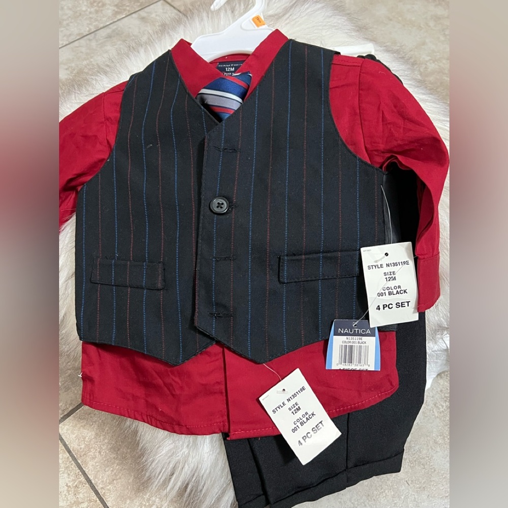 Nautica Suit, 4 Pieces